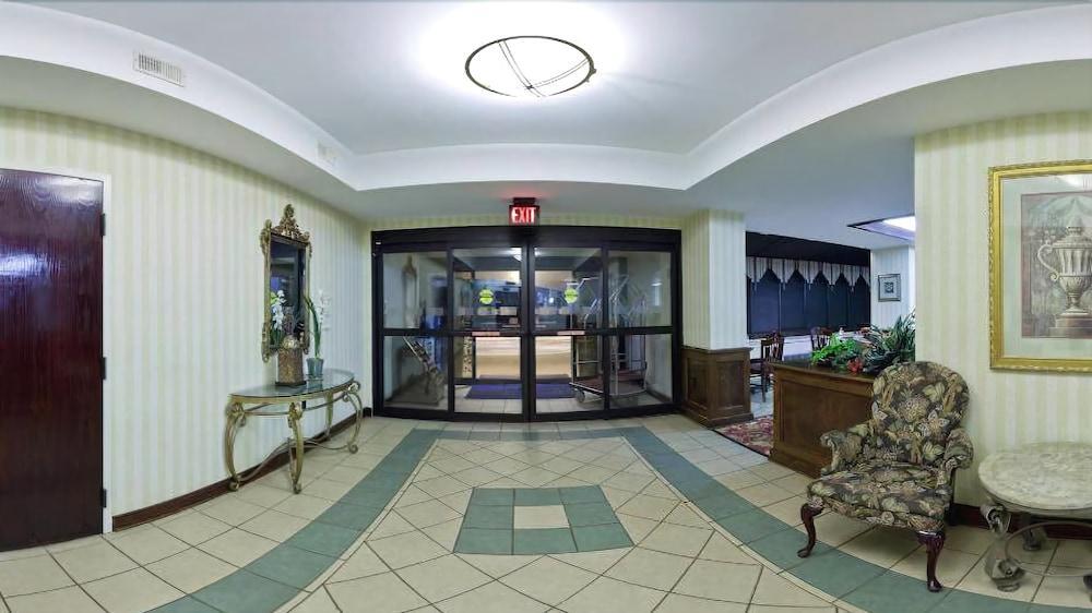 Holiday Inn Express - Chester By Ihg Εξωτερικό φωτογραφία