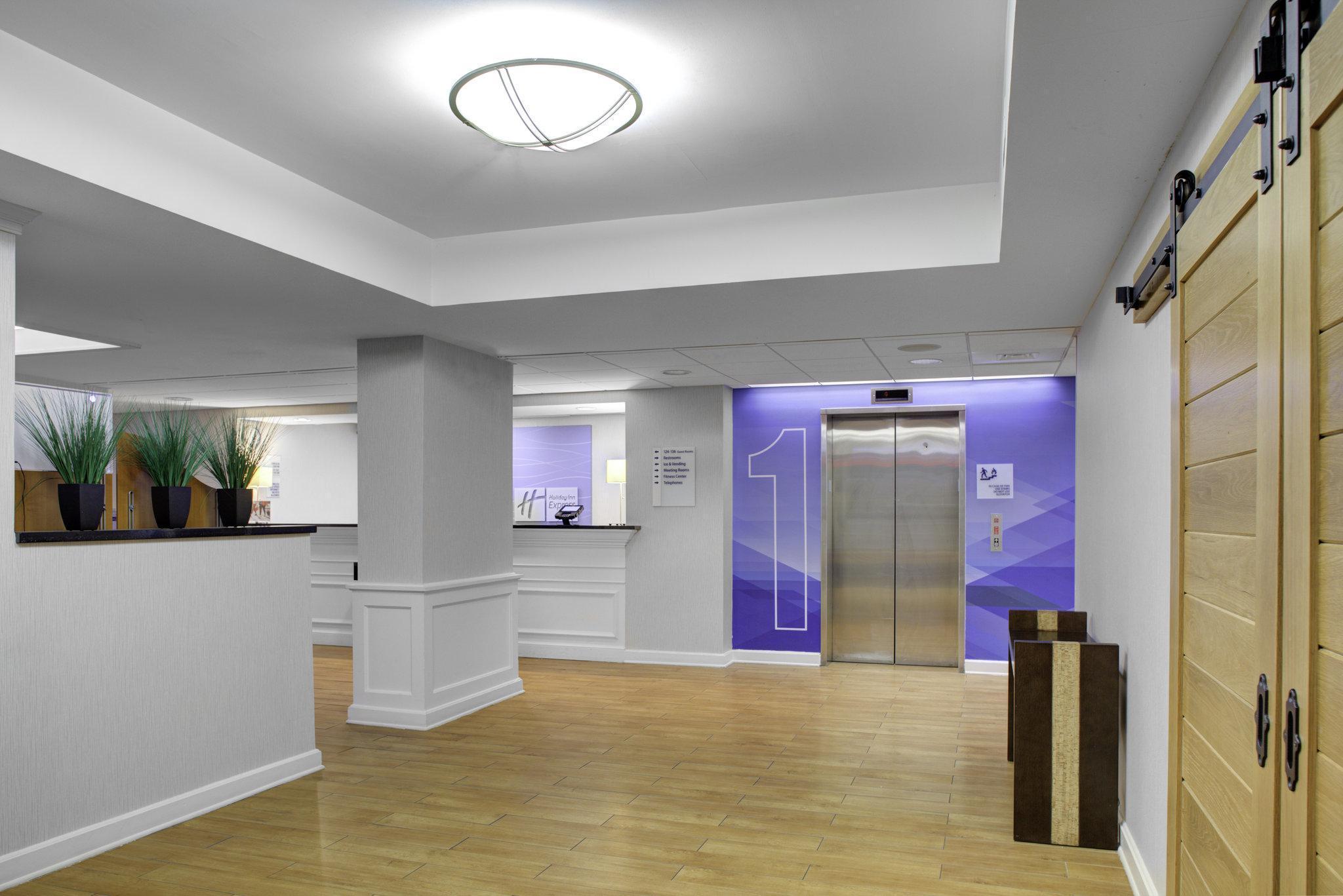 Holiday Inn Express - Chester By Ihg Εξωτερικό φωτογραφία
