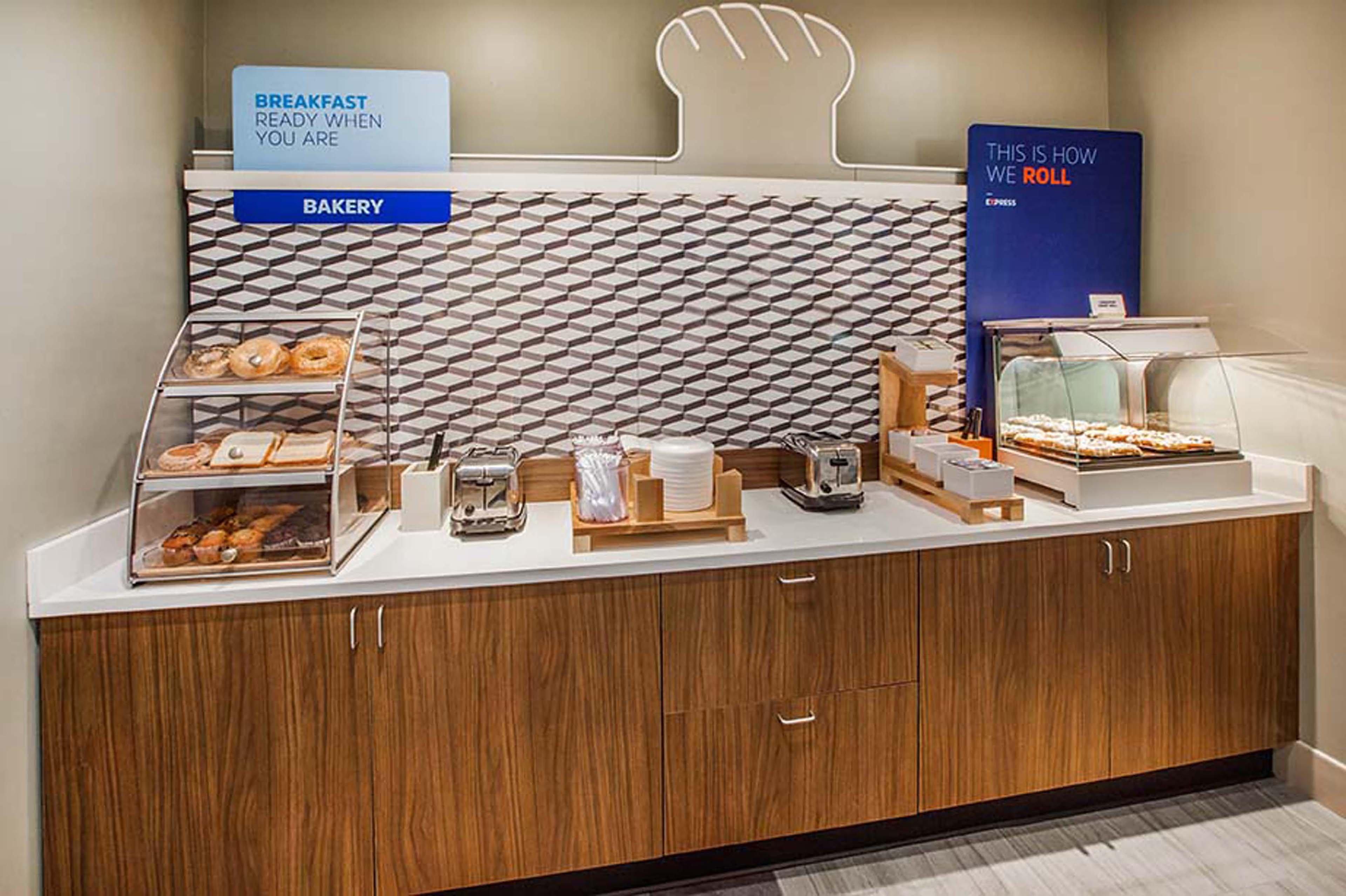 Holiday Inn Express - Chester By Ihg Εξωτερικό φωτογραφία