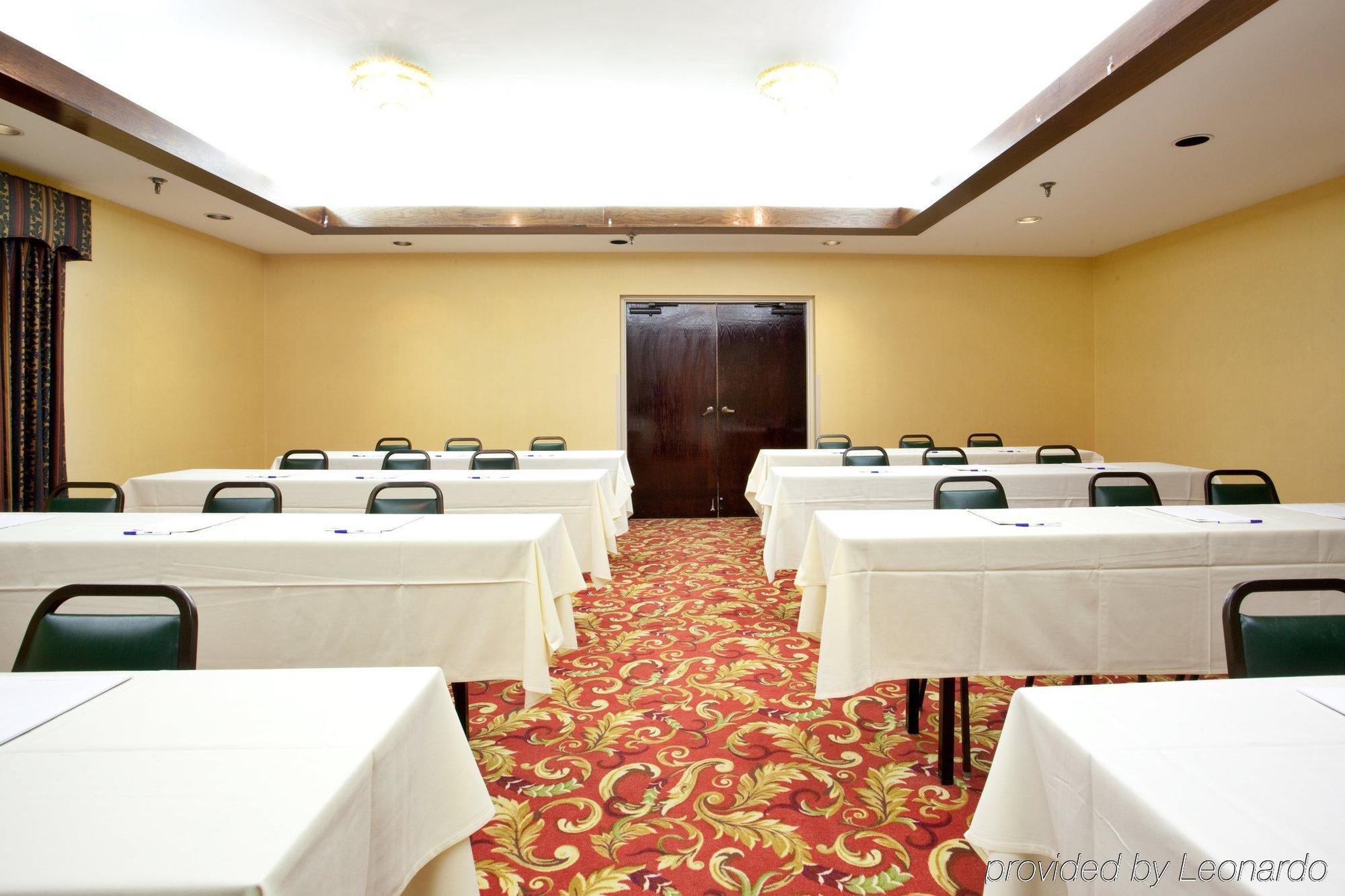 Holiday Inn Express - Chester By Ihg Εξωτερικό φωτογραφία