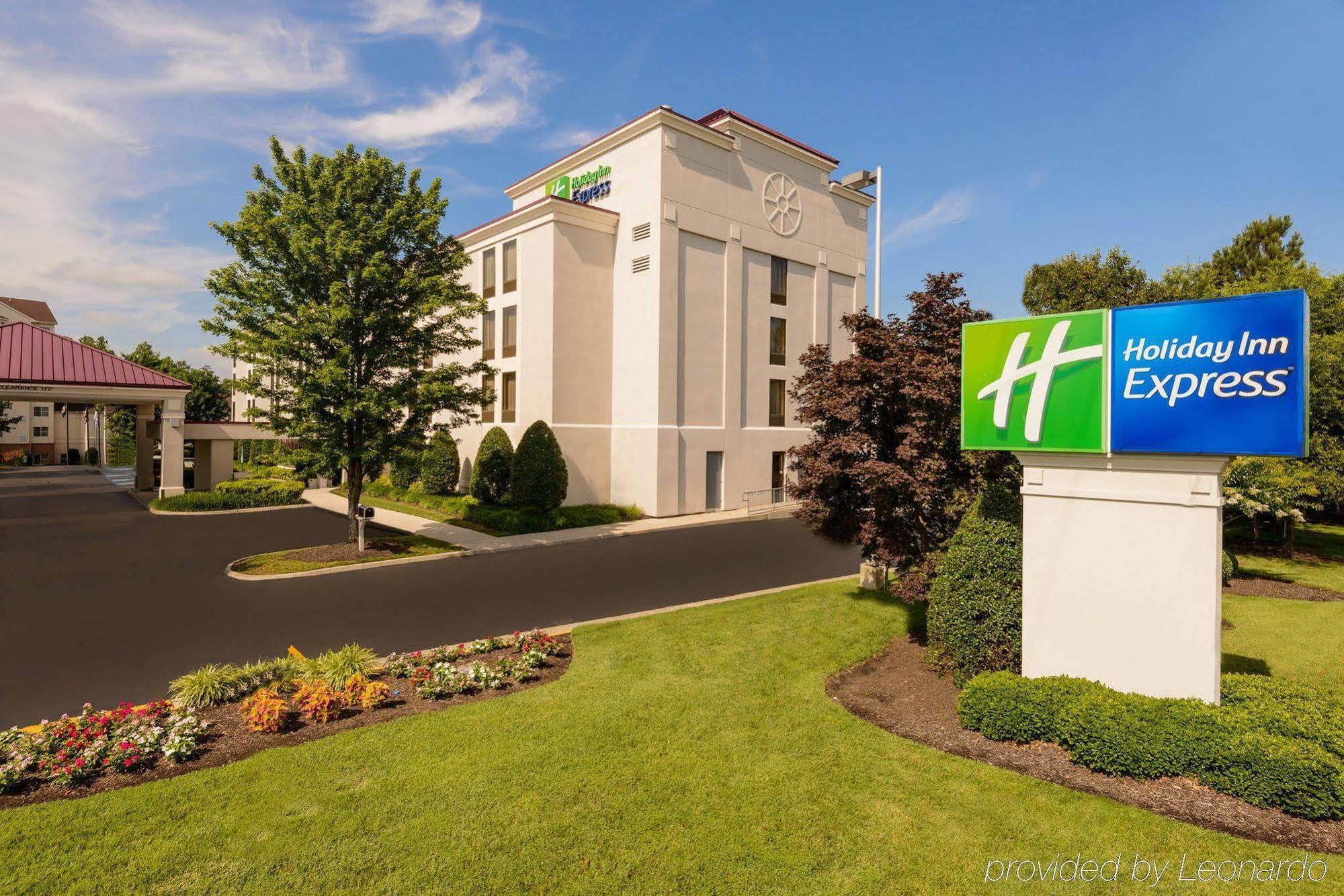 Holiday Inn Express - Chester By Ihg Εξωτερικό φωτογραφία