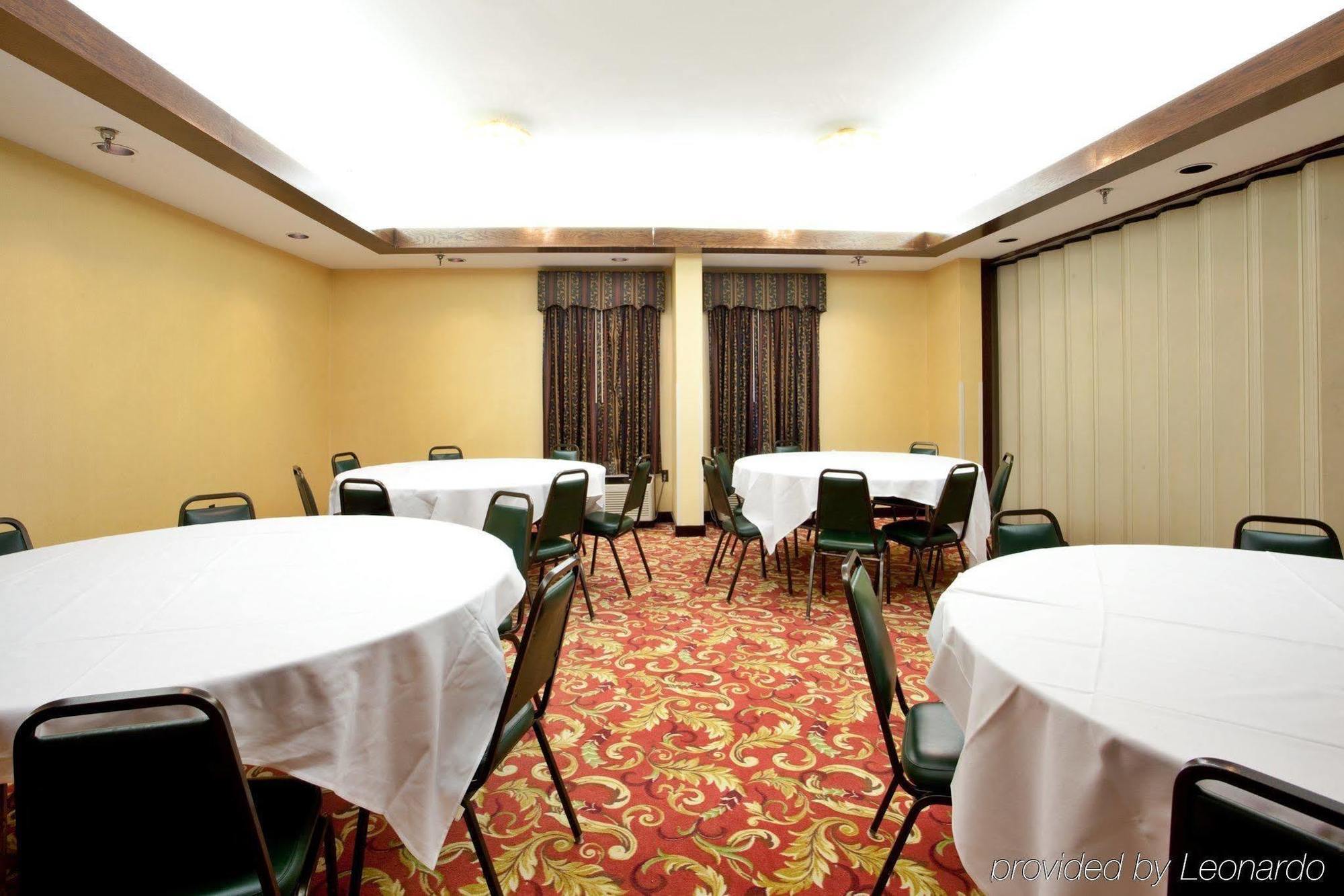 Holiday Inn Express - Chester By Ihg Ανέσεις φωτογραφία